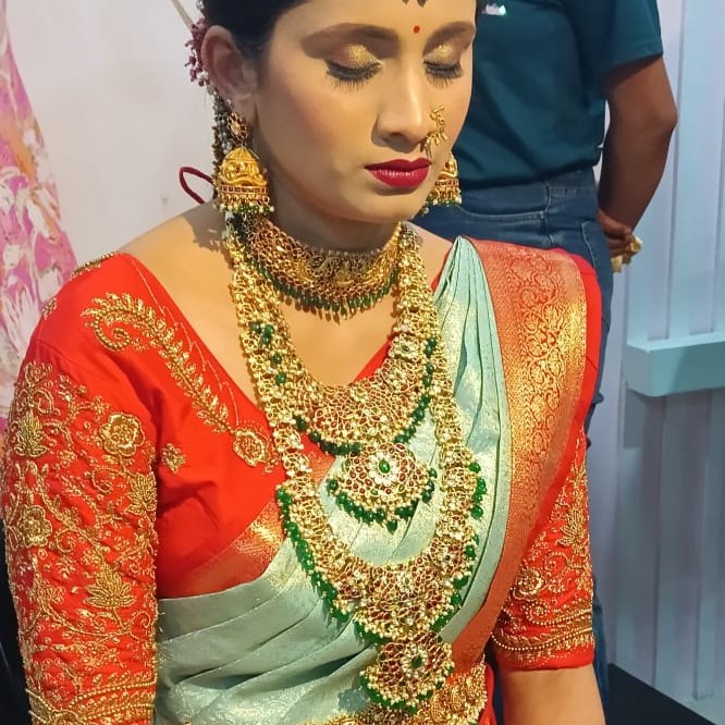freelancers-in-India-Makeup-Artist-Bangalore-Tejashwini